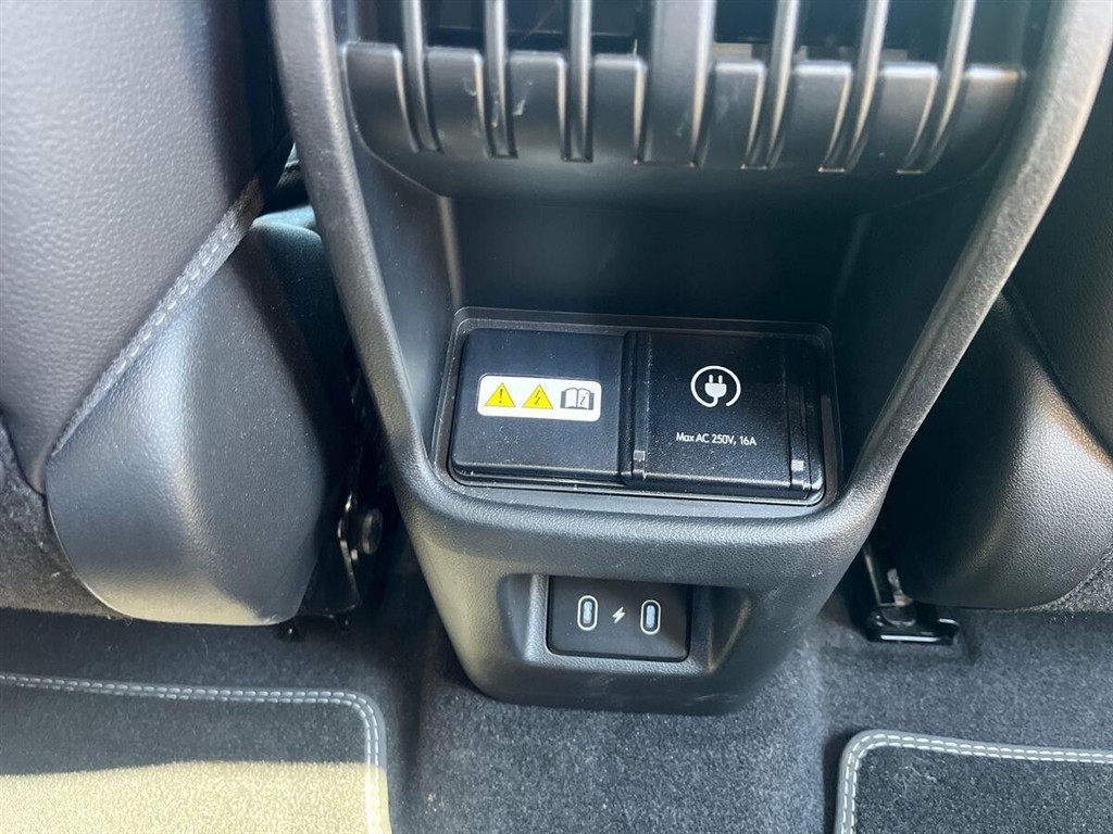 Hyundai Kona Electric 65,4 kWh Ultimate Long Range 217HK 5d Aut. - Image 30