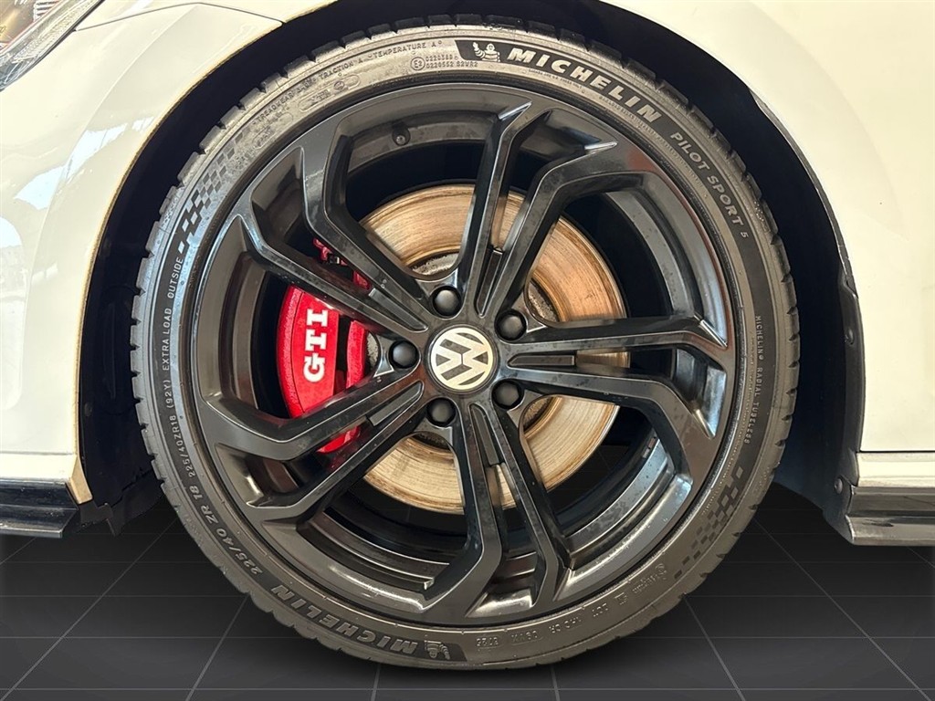 VW Golf 2,0 TSI BMT GTI Performance DSG 245HK 5d 7g Aut. - Image 6