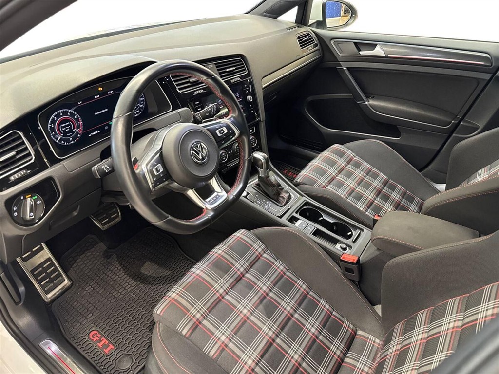 VW Golf 2,0 TSI BMT GTI Performance DSG 245HK 5d 7g Aut. - Image 10