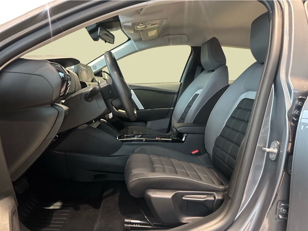 Citroën e-C4 X EL Plus 156HK 5d Aut. - Image 11
