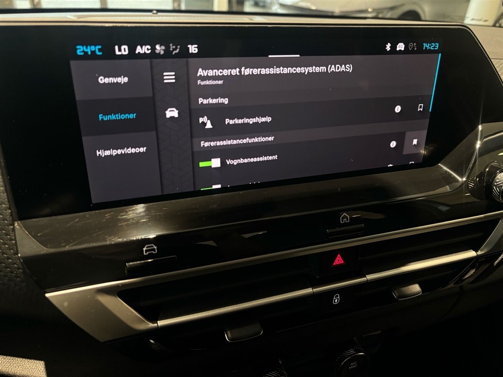 Citroën e-C4 X EL Plus 156HK 5d Aut. - Image 19