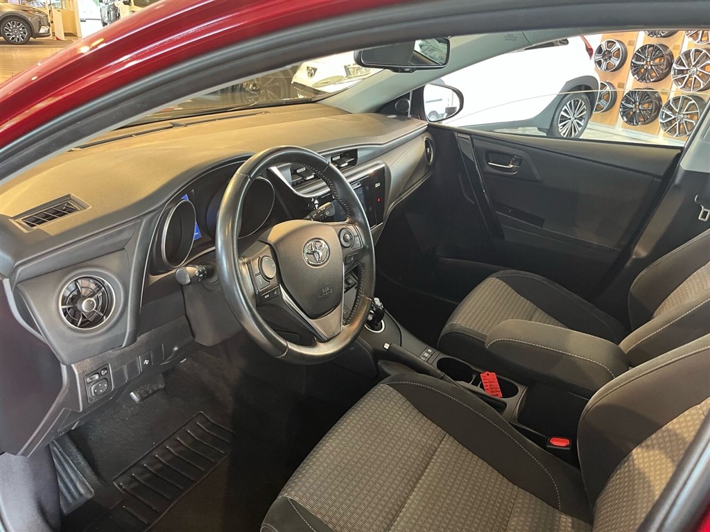 Toyota Auris Touring Sports 1,8 Hybrid Spirit 136HK Stc Aut. - Image 7