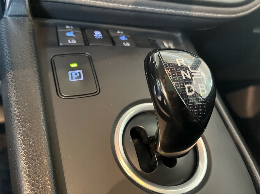 Toyota Auris Touring Sports 1,8 Hybrid Spirit 136HK Stc Aut. - Image 11