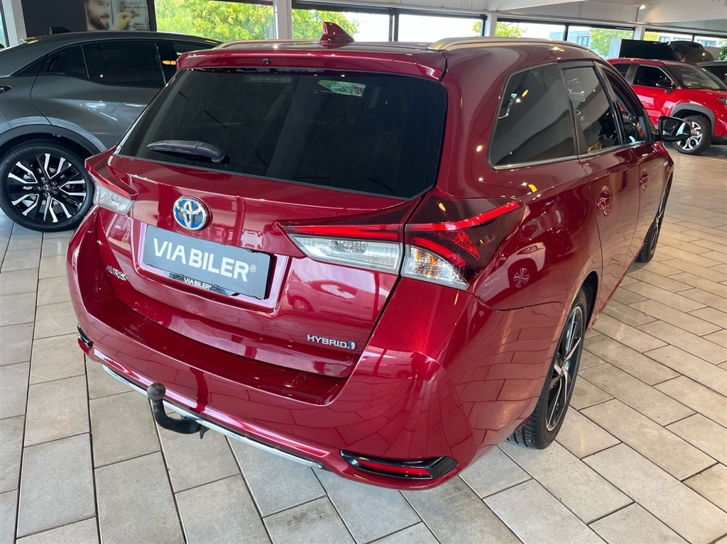 Toyota Auris Touring Sports 1,8 Hybrid Spirit 136HK Stc Aut. - Image 4