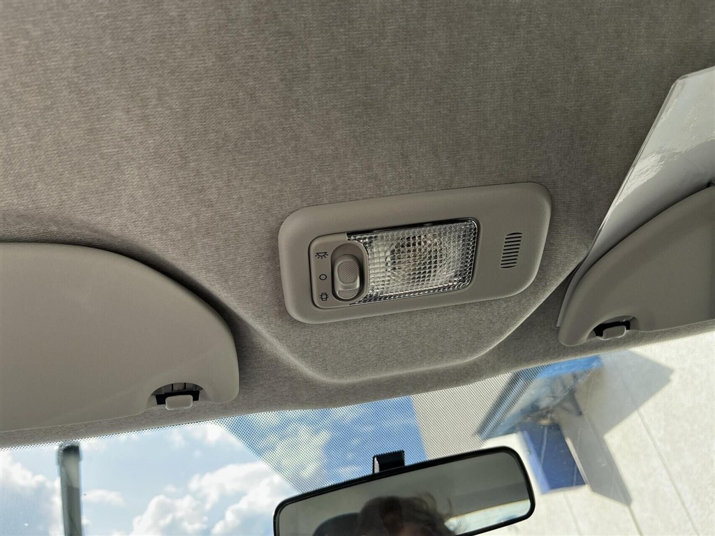 Peugeot 108 1,0 e-Vti Allure+ 72HK 5d - Image 18