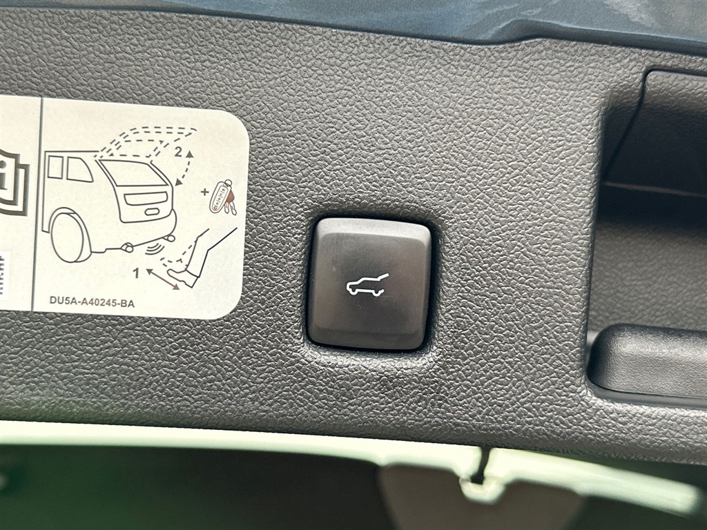 Ford Kuga 2,5 Plugin-hybrid Titanium X CVT 225HK 5d Trinl. Gear - Image 19