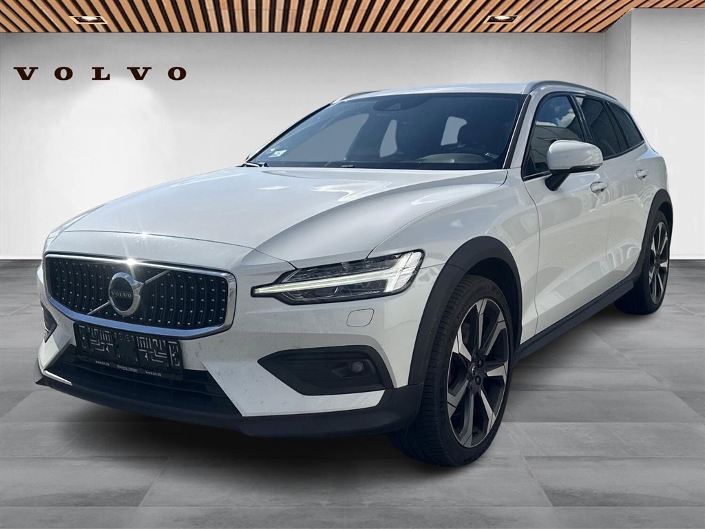 Volvo V60 Cross Country 2,0 D4 AWD 190HK Stc 8g Aut.