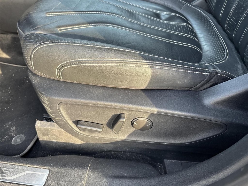 Ford Kuga 2,5 Plugin-hybrid Vignale CVT 225HK 5d Trinl. Gear - Image 7