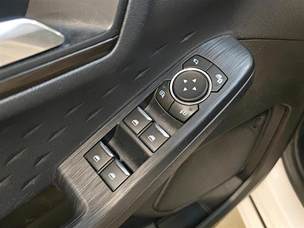 Ford Kuga 2,5 Plugin-hybrid Vignale CVT 225HK 5d Trinl. Gear - Image 7