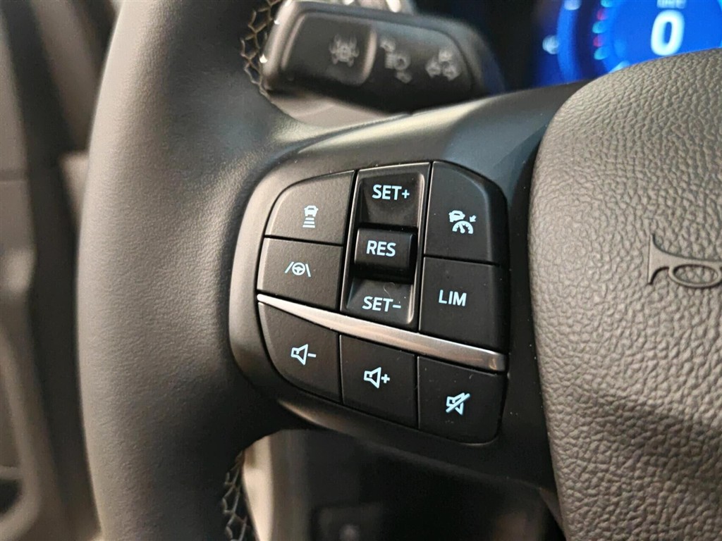 Ford Kuga 2,5 Plugin-hybrid Vignale CVT 225HK 5d Trinl. Gear - Image 11