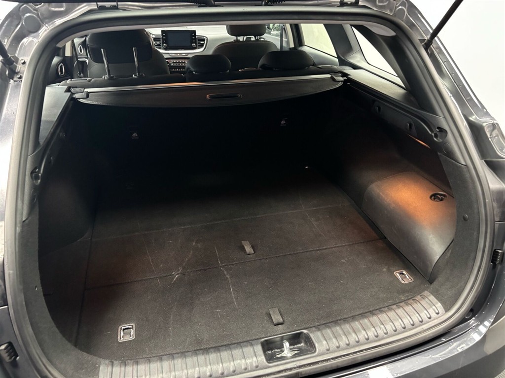 Kia Ceed SW 1,6 GDI PHEV Plugin-hybrid Prestige DCT 141HK Stc 6g Aut. - Image 6