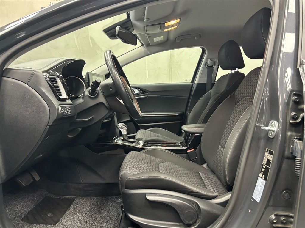 Kia Ceed SW 1,6 GDI PHEV Plugin-hybrid Prestige DCT 141HK Stc 6g Aut. - Image 8