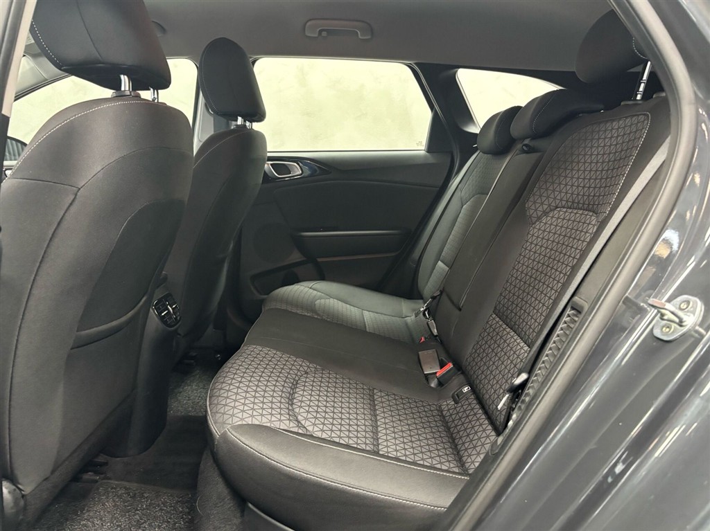 Kia Ceed SW 1,6 GDI PHEV Plugin-hybrid Prestige DCT 141HK Stc 6g Aut. - Image 9