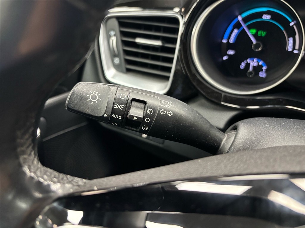 Kia Ceed SW 1,6 GDI PHEV Plugin-hybrid Prestige DCT 141HK Stc 6g Aut. - Image 16