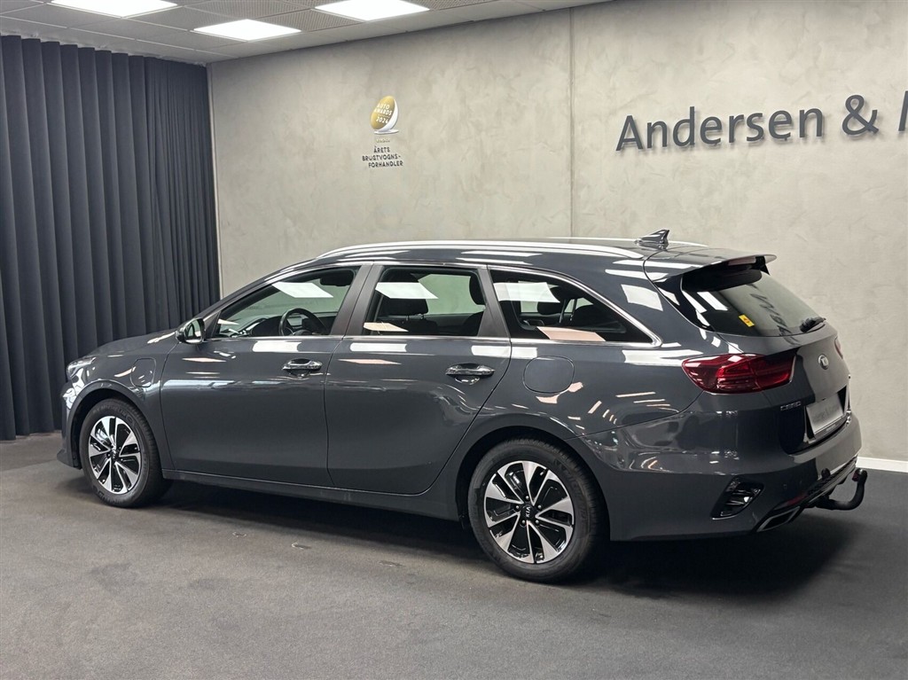 Kia Ceed SW 1,6 GDI PHEV Plugin-hybrid Prestige DCT 141HK Stc 6g Aut. - Image 3