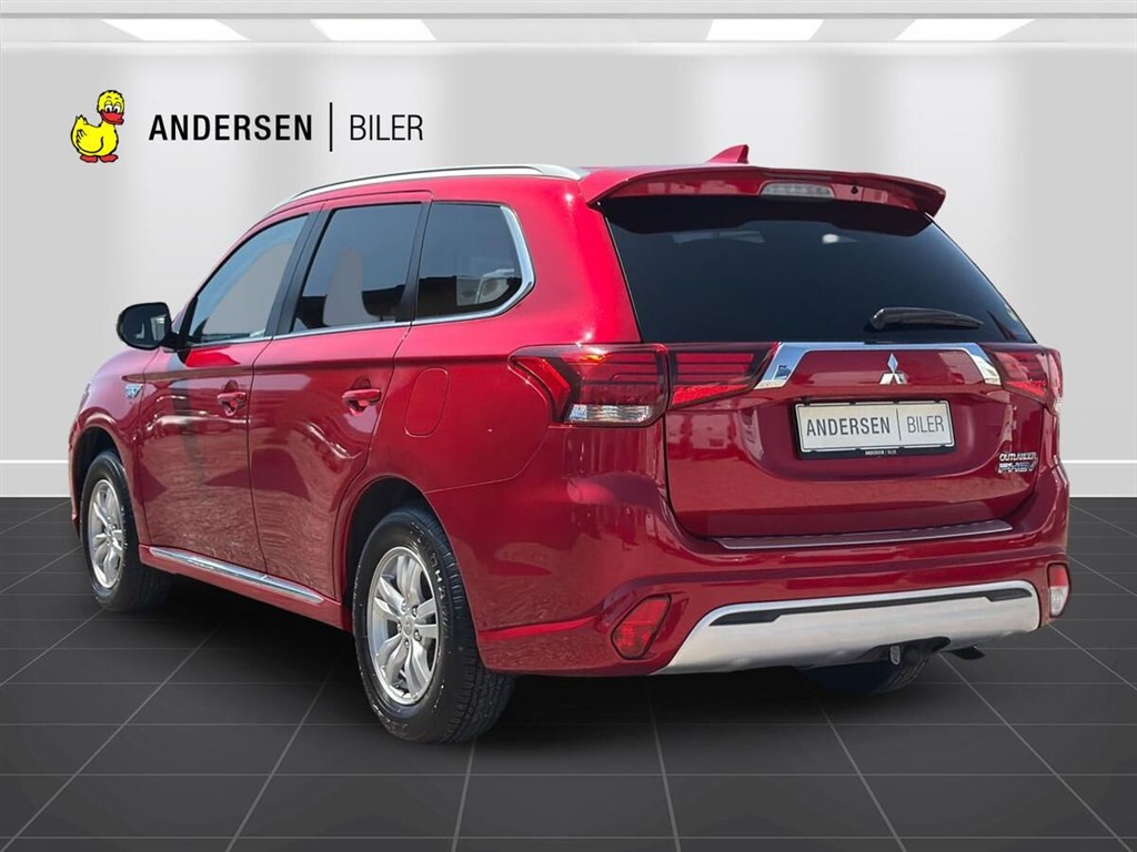 Mitsubishi Outlander 2,4 PHEV Plugin-hybrid Inform+ 4WD 224HK 5d 6g Trinl. Gear - Image 7