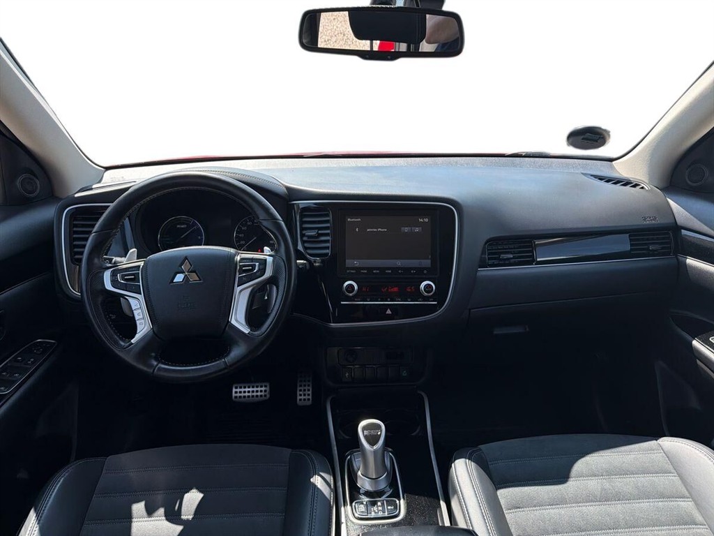 Mitsubishi Outlander 2,4 PHEV Plugin-hybrid Inform+ 4WD 224HK 5d 6g Trinl. Gear - Image 12