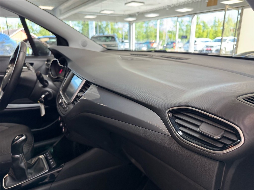 Opel Crossland X 1,2 Elegance 83HK 5d - Image 8