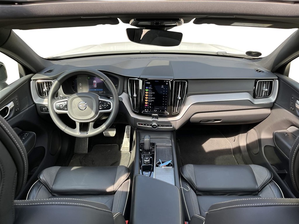 Volvo XC60 2,0 T6 Recharge Plugin-hybrid R-design AWD 350HK 5d 8g Aut. - Image 13