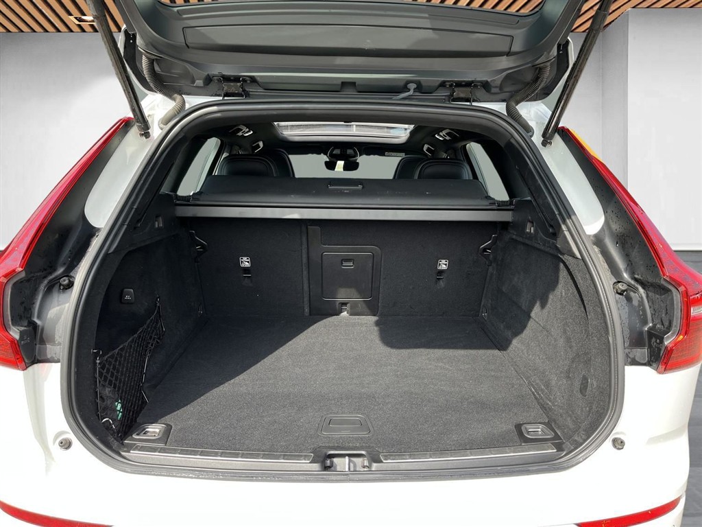 Volvo XC60 2,0 T6 Recharge Plugin-hybrid R-design AWD 350HK 5d 8g Aut. - Image 18