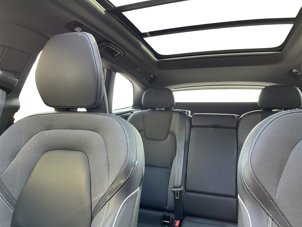 Volvo XC60 2,0 T6 Recharge Plugin-hybrid R-design AWD 350HK 5d 8g Aut. - Image 24