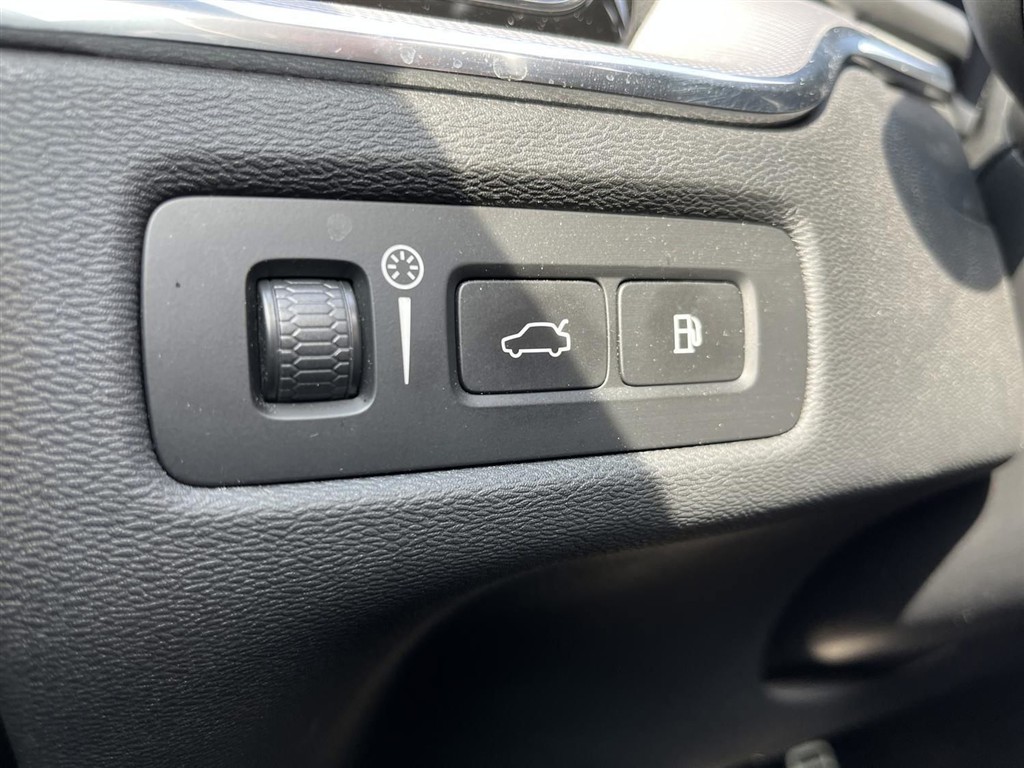 Volvo XC60 2,0 T6 Recharge Plugin-hybrid R-design AWD 350HK 5d 8g Aut. - Image 25