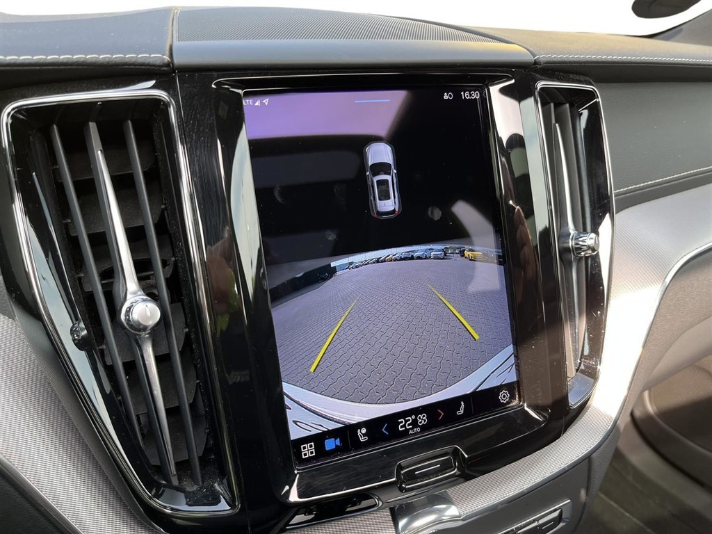 Volvo XC60 2,0 T6 Recharge Plugin-hybrid R-design AWD 350HK 5d 8g Aut. - Image 27