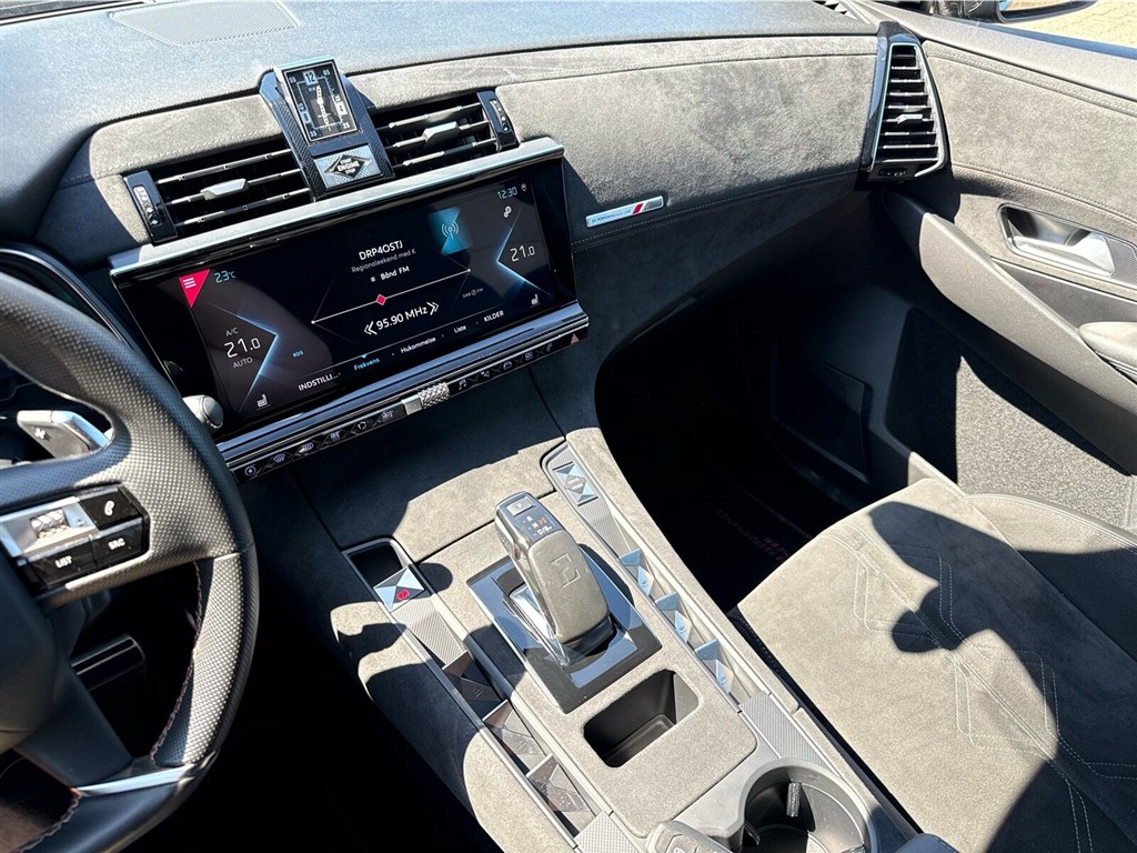 DS DS7 Crossback 1,6 E-Tense Plugin-hybrid Performance Line Pack EAT8 225HK 5d 8g Aut. - Image 13