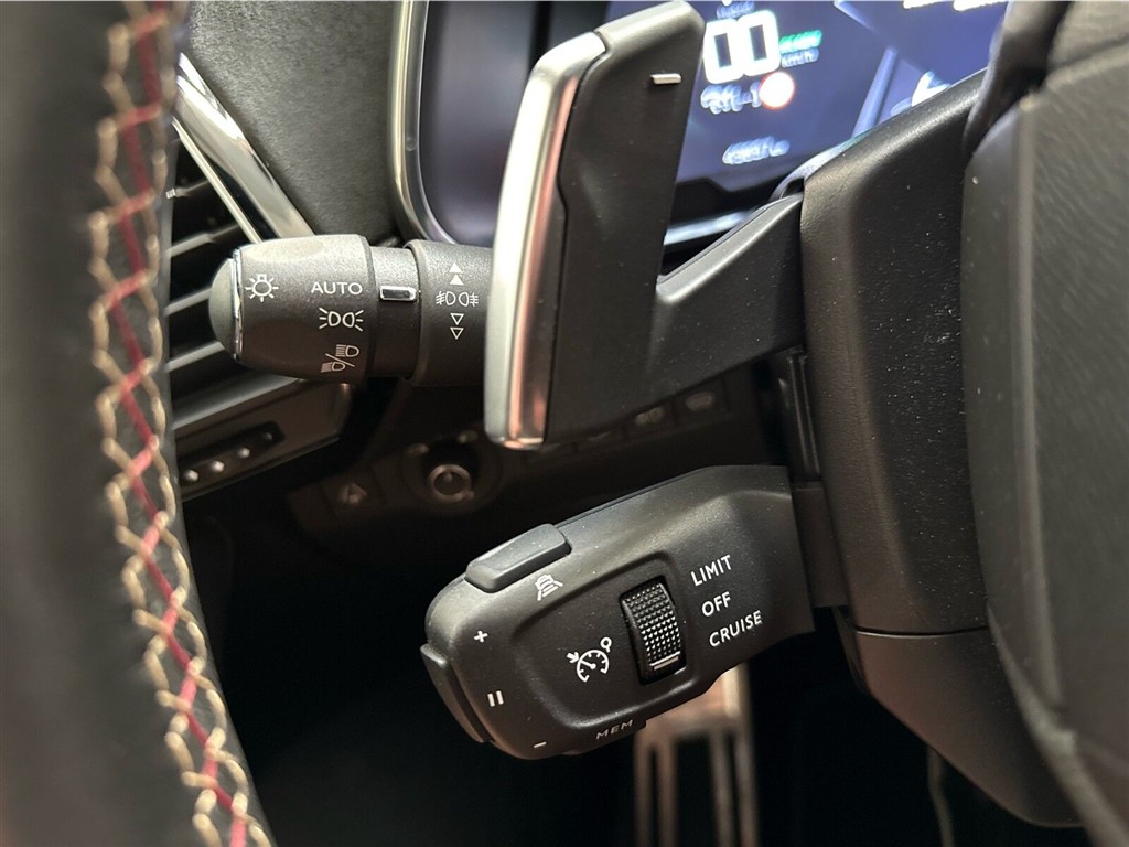 DS DS7 Crossback 1,6 E-Tense Plugin-hybrid Performance Line Pack EAT8 225HK 5d 8g Aut. - Image 19