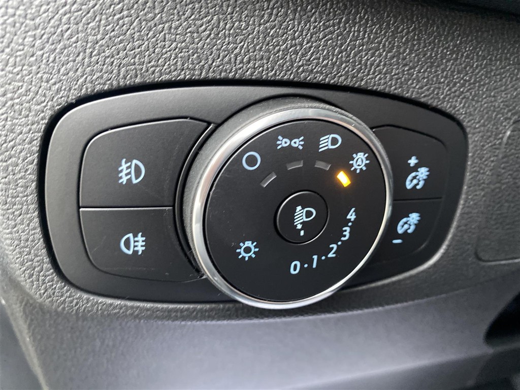 Ford Focus 1,0 EcoBoost Hybrid Titanium X 125HK Stc 6g - Image 8