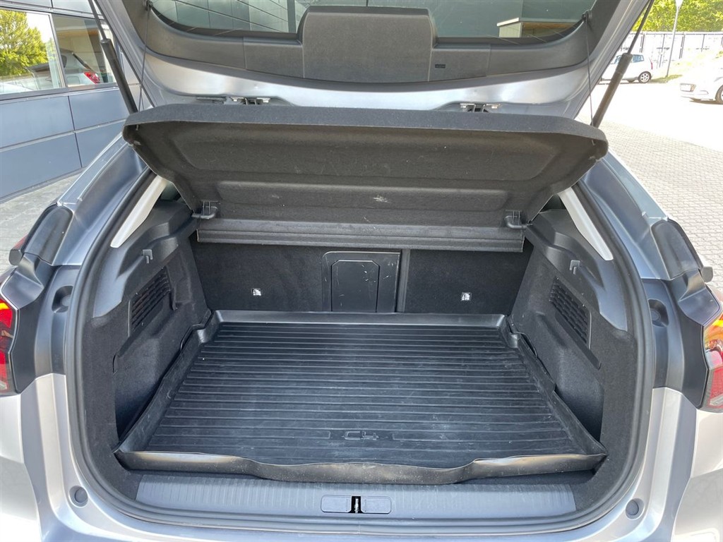 Citroën C4 1,2 PureTech Shine EAT8 130HK 5d 8g Aut. - Image 16