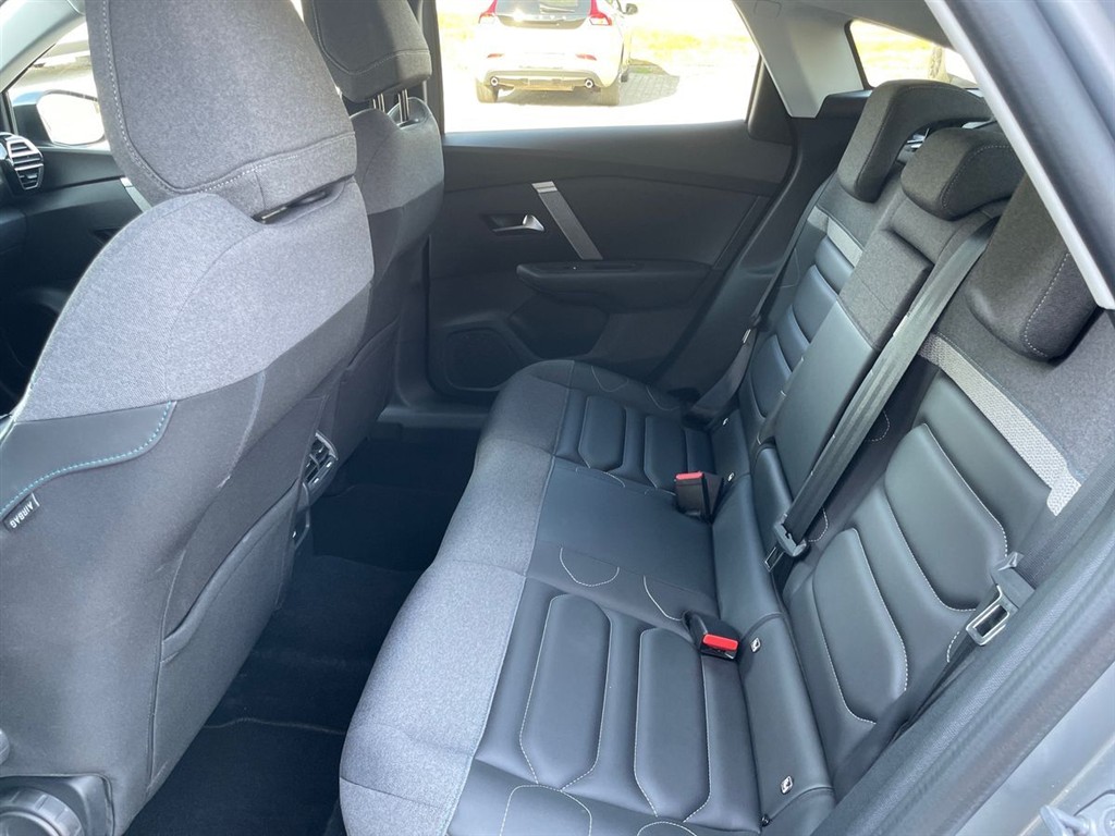 Citroën C4 1,2 PureTech Shine EAT8 130HK 5d 8g Aut. - Image 17