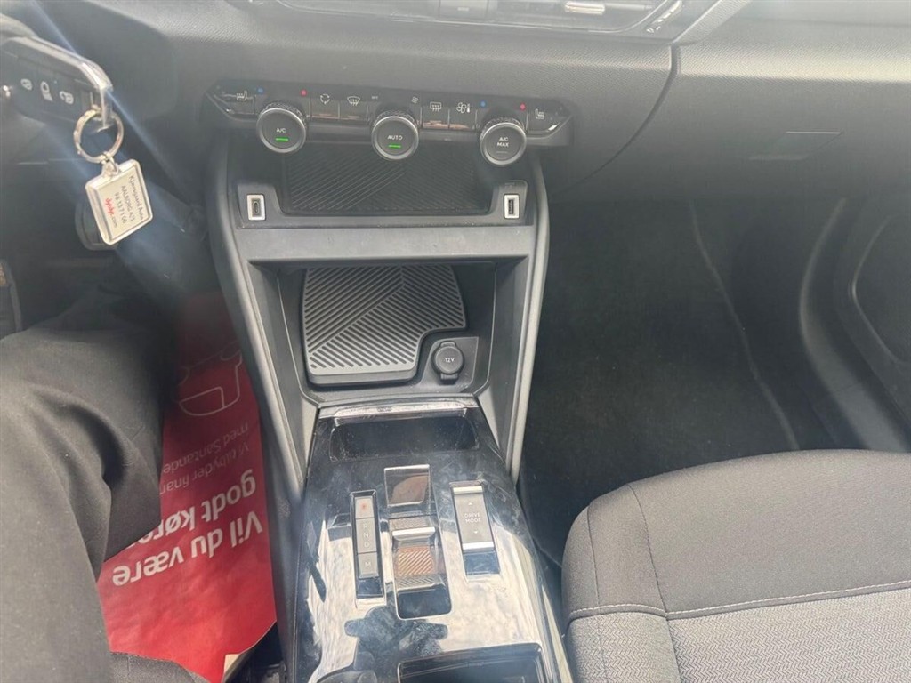 Citroën C4 1,5 Blue HDi Feel EAT8 130HK 5d 8g Aut. - Image 10