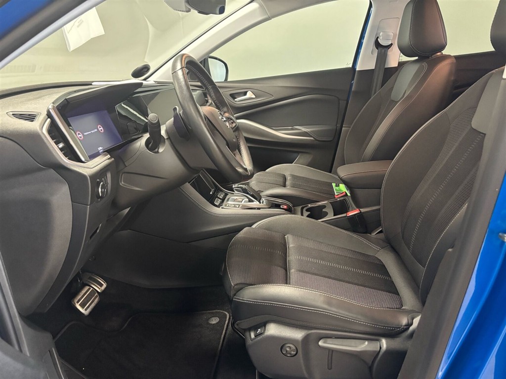 Opel Grandland 1,6 PHEV Plugin-hybrid Ultimate EAT8 225HK 5d 8g Aut. - Image 4