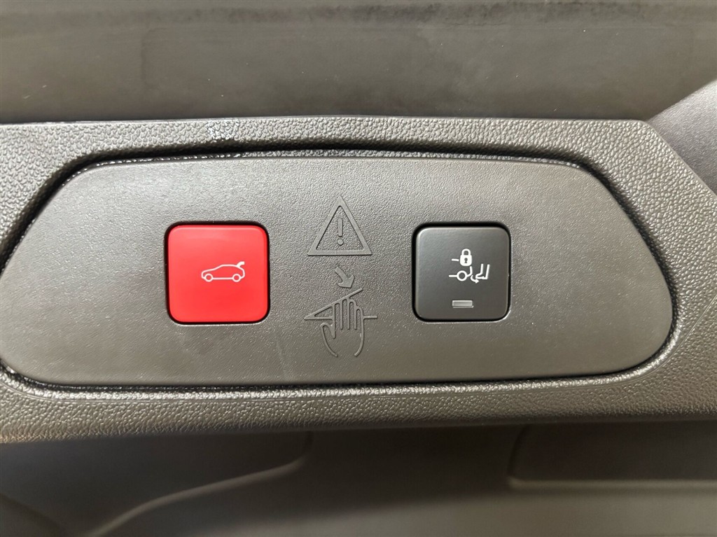 Opel Grandland 1,6 PHEV Plugin-hybrid Ultimate EAT8 225HK 5d 8g Aut. - Image 7