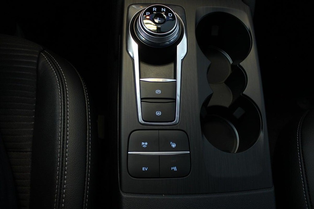 Ford Kuga 2,5 Plugin-hybrid Titanium X CVT 225HK 5d Trinl. Gear - Image 14