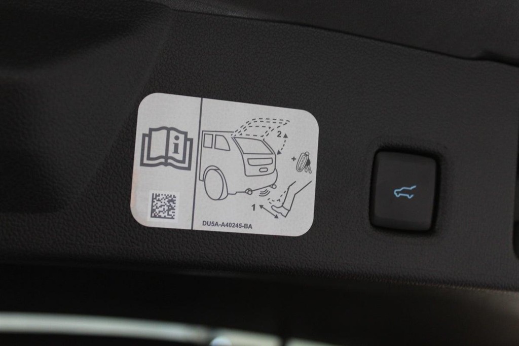 Ford Kuga 2,5 Plugin-hybrid Titanium X CVT 225HK 5d Trinl. Gear - Image 16