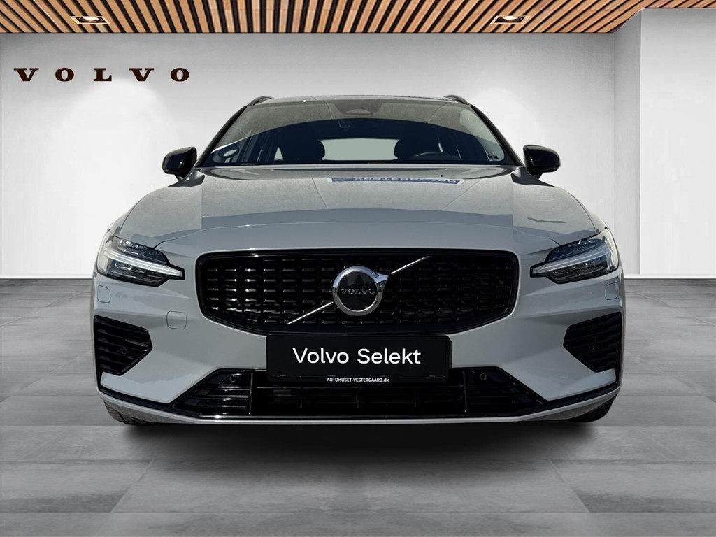Volvo V60 2,0 T6 Recharge Plugin-hybrid Plus AWD 350HK Stc 8g Aut. - Image 9