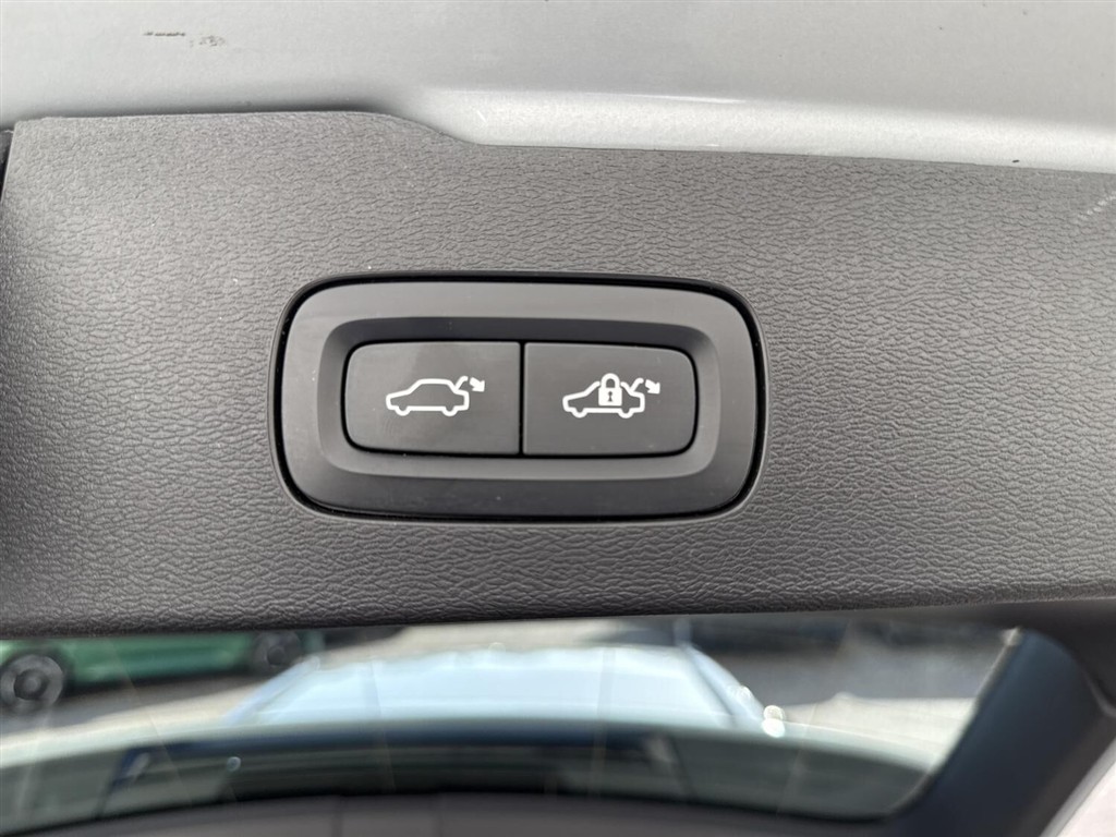 Volvo V60 2,0 T6 Recharge Plugin-hybrid Plus AWD 350HK Stc 8g Aut. - Image 15