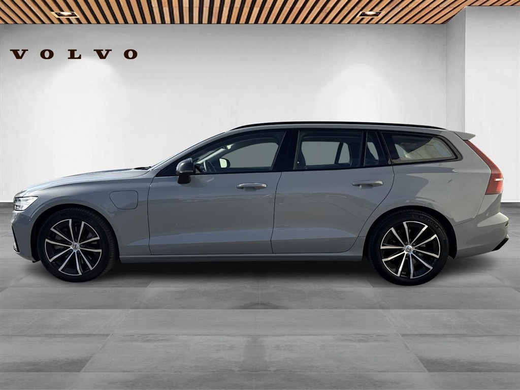 Volvo V60 2,0 T6 Recharge Plugin-hybrid Plus AWD 350HK Stc 8g Aut. - Image 3