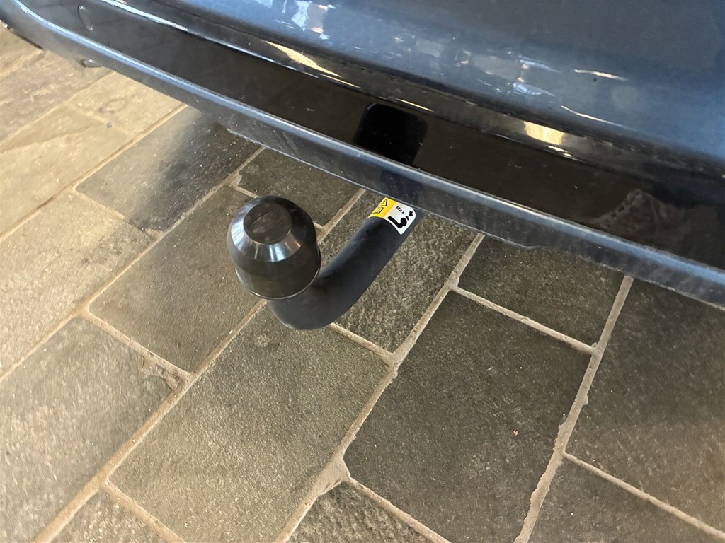 Ford Kuga 2,5 Plugin-hybrid ST-Line X CVT 225HK 5d Trinl. Gear - Image 3