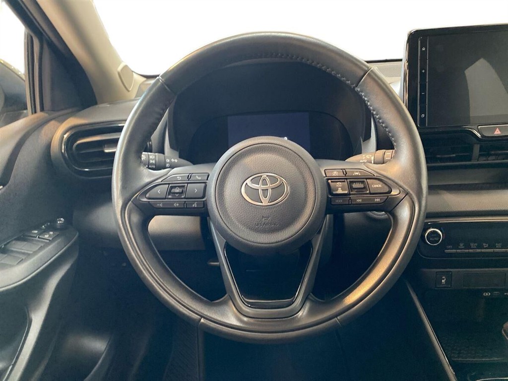Toyota Yaris 1,5 Hybrid Style Comfort 116HK 5d Trinl. Gear - Image 11