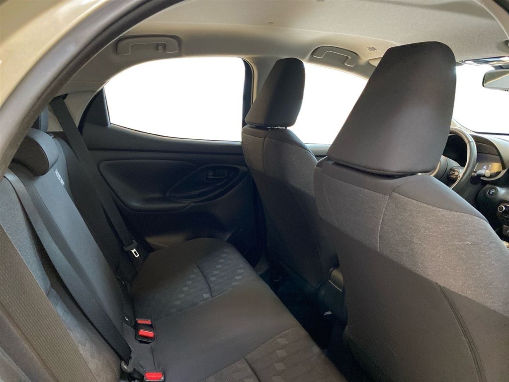 Toyota Yaris 1,5 Hybrid Style Comfort 116HK 5d Trinl. Gear - Image 16