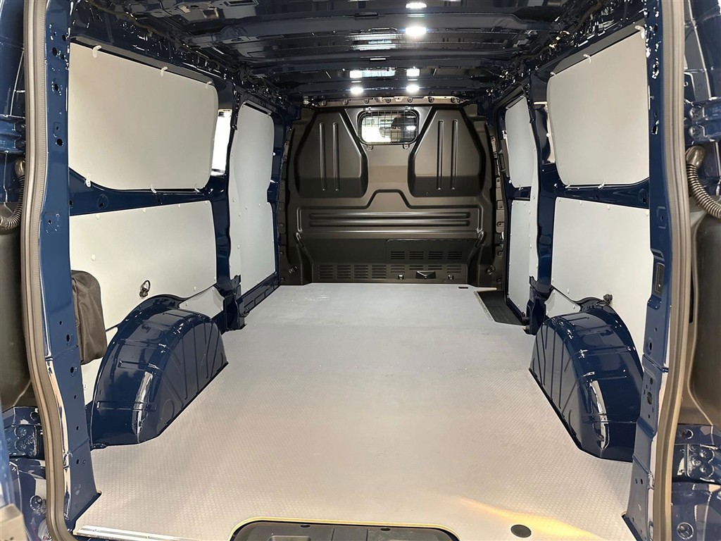 Ford Transit Custom 300 L2H1 2,0 EcoBlue Trend 136HK Van 8g Aut. - Image 13