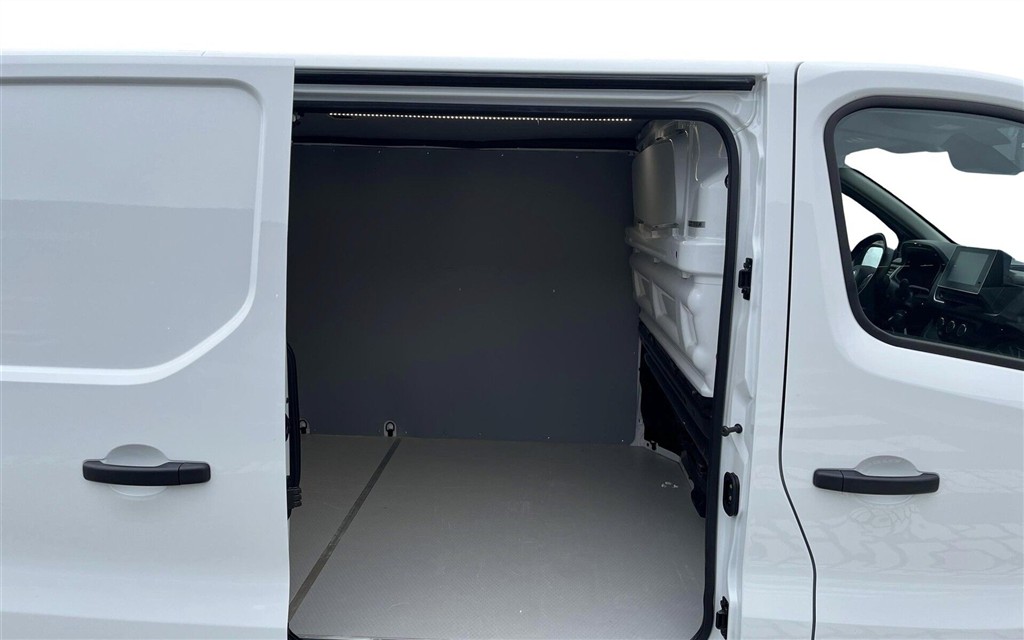 Nissan Primastar L2H1 2,0 DCi N-Connecta 150HK Van 6g Aut. - Image 11