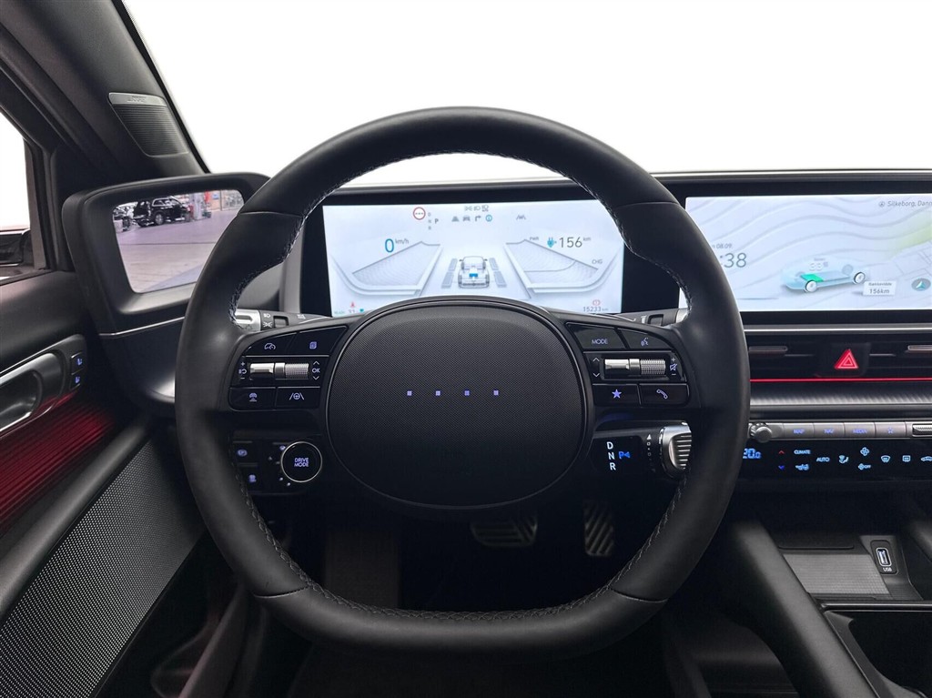 Hyundai Ioniq 6 Electric 77,4 kWh Ultimate 4WD 325HK Aut. - Image 9