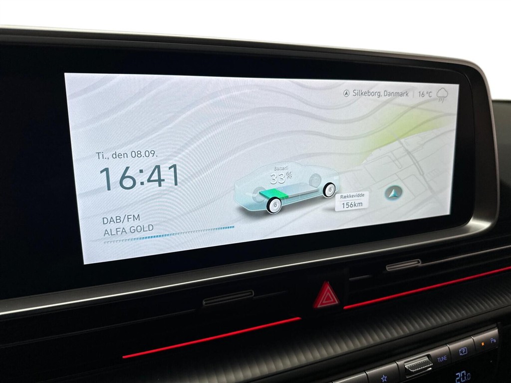 Hyundai Ioniq 6 Electric 77,4 kWh Ultimate 4WD 325HK Aut. - Image 11