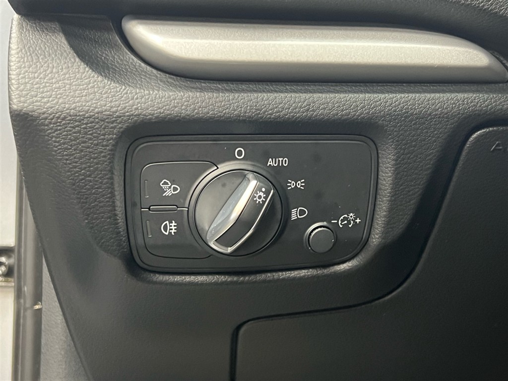Audi A3 Sportback 1,4 E-tron Plugin-hybrid Ambiente S Tronic 204HK 5d 6g Aut. - Image 28