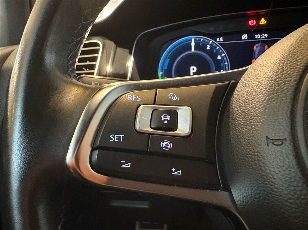 VW Golf 1,4 TSI Plugin-hybrid GTE DSG 204HK 5d 6g Aut. - Image 15