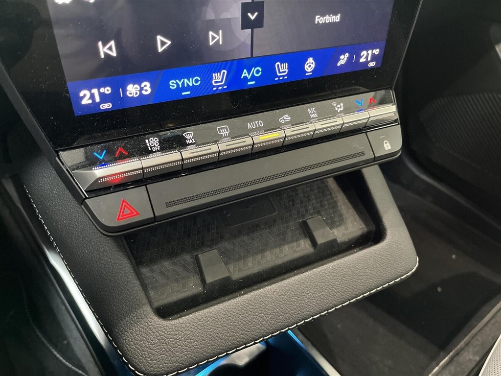 Renault Scénic E-TECH Iconic 220HK Aut. - Image 15
